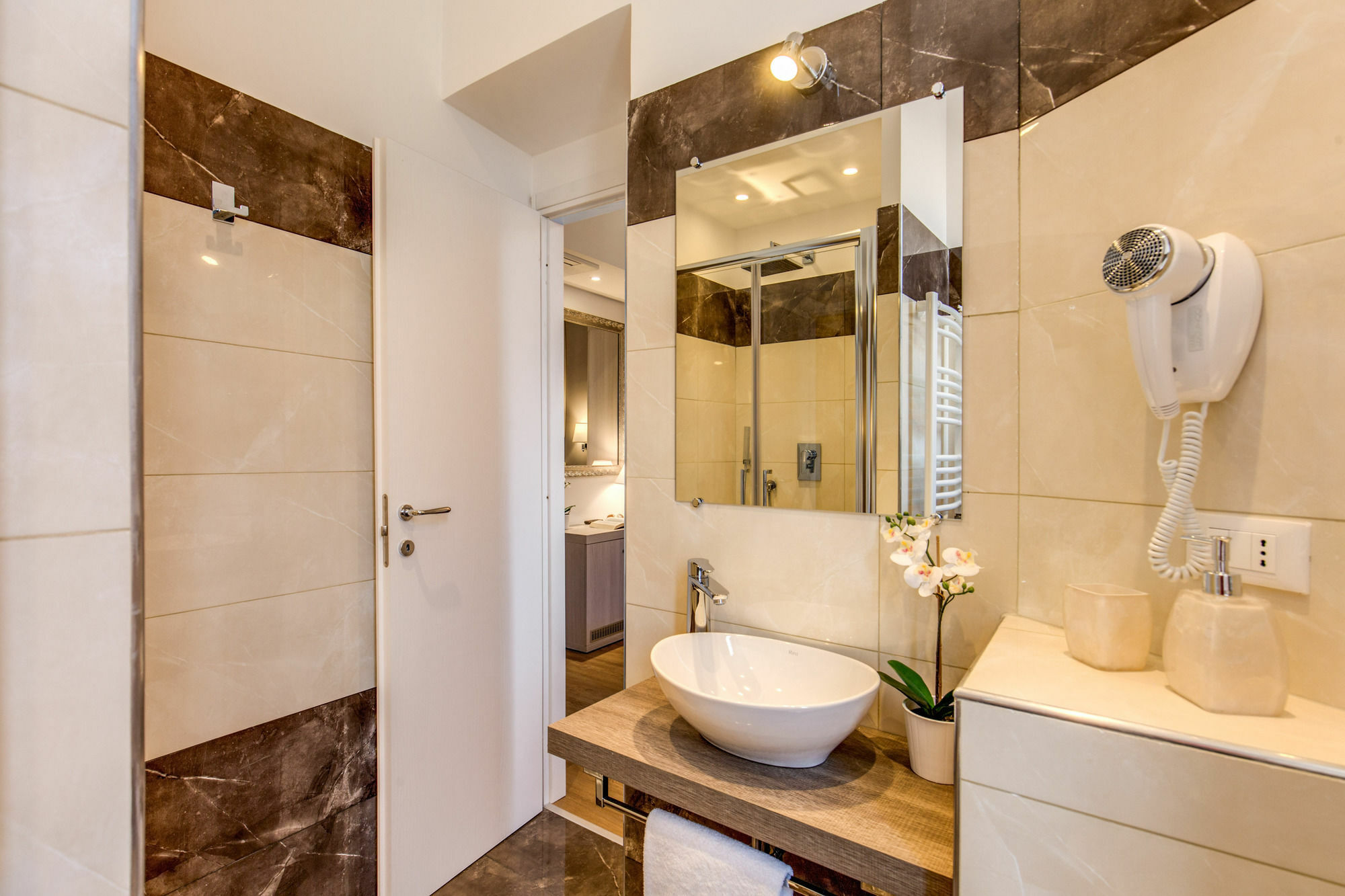 The Bridge Suites Roma Ngoại thất bức ảnh